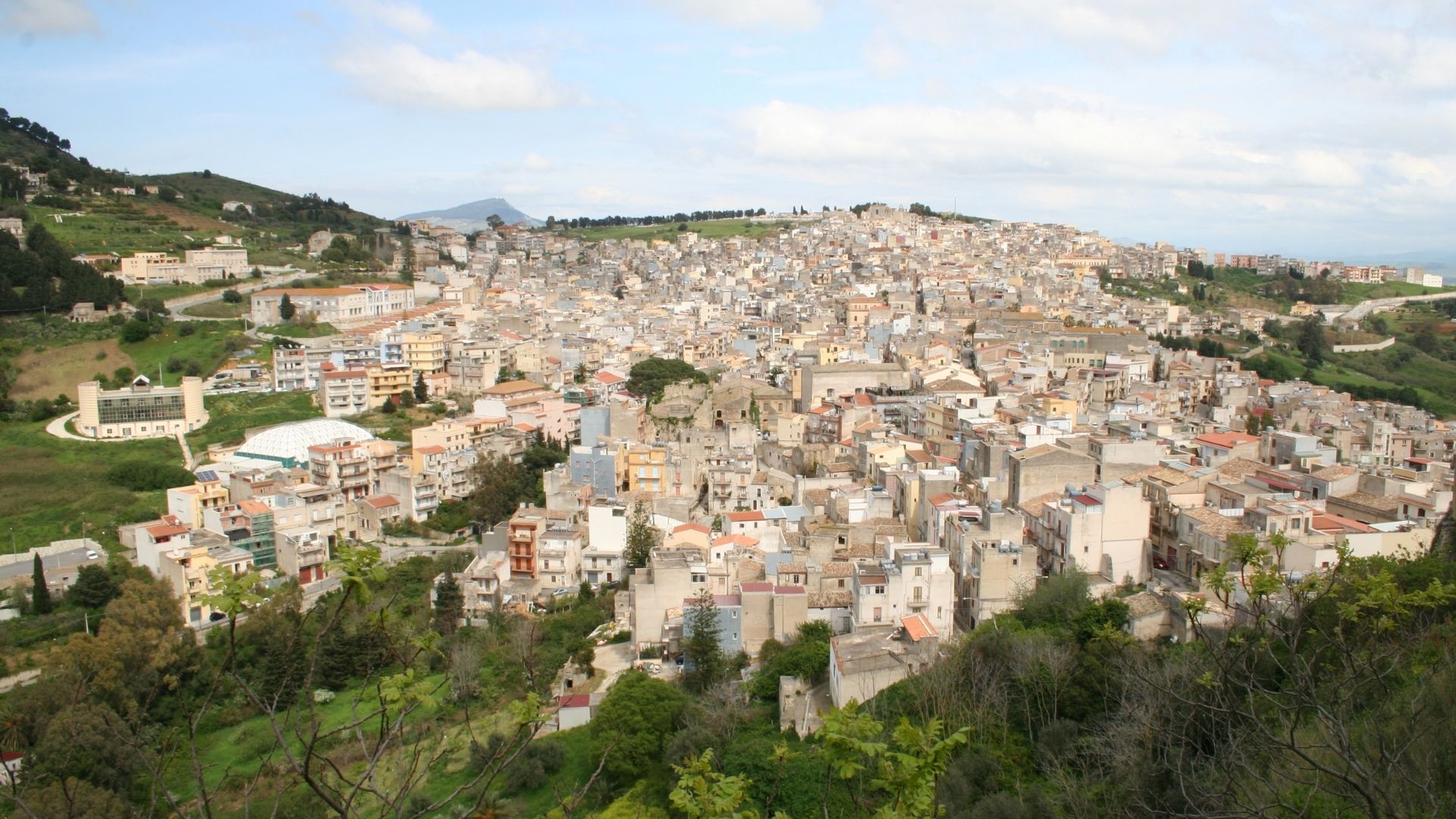 El Espectacular Pueblo De Sicilia Que Vende Casas Desde Un Euro As Puedes Comprar Una